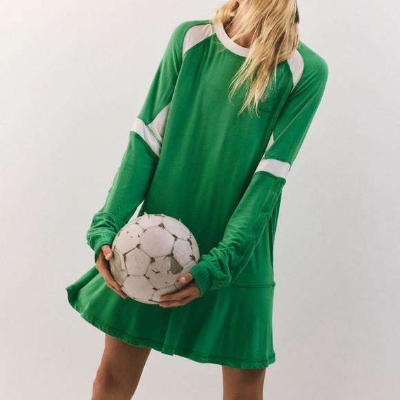 #68 NWT Free People At Bat Layer in Court Sport Combo - Picture 1 of 5